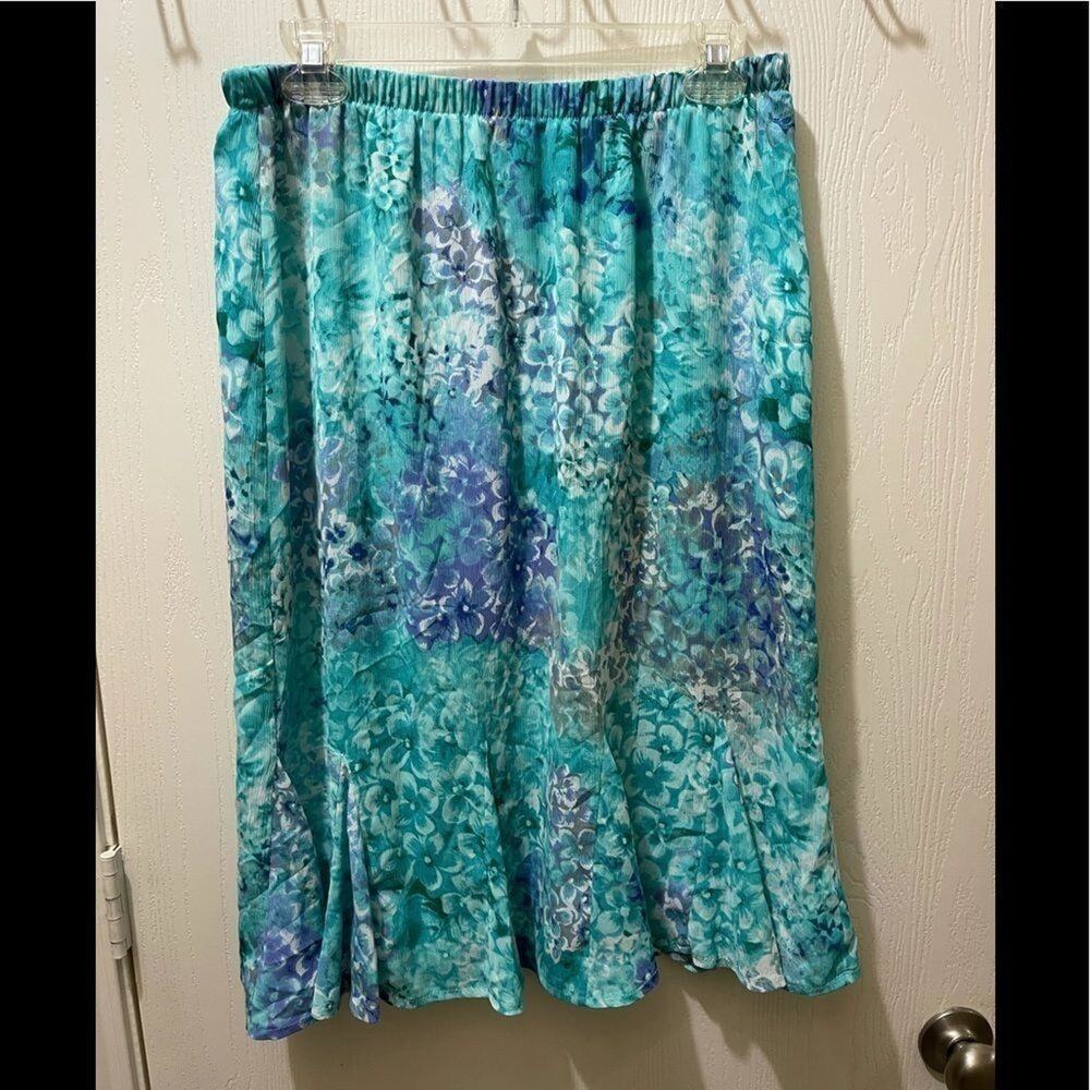 Allison Daley Floral‎ skirt